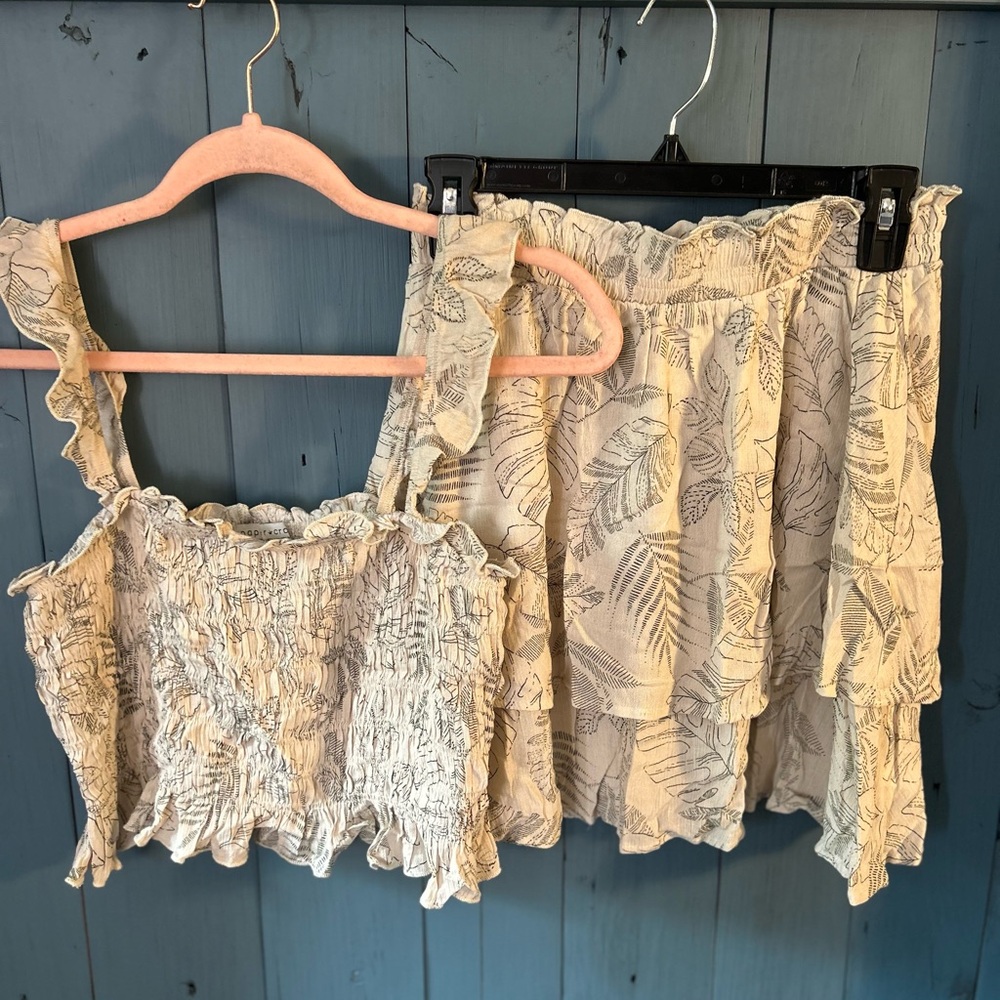 Paper Crane Tan Smocked Ruffle Tank Top & Matching Skirt | Women’s Size Medium